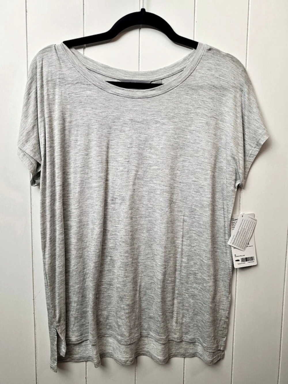 NEW Athleta Valencia Tee Short Sleeve Top in Gray SMALL